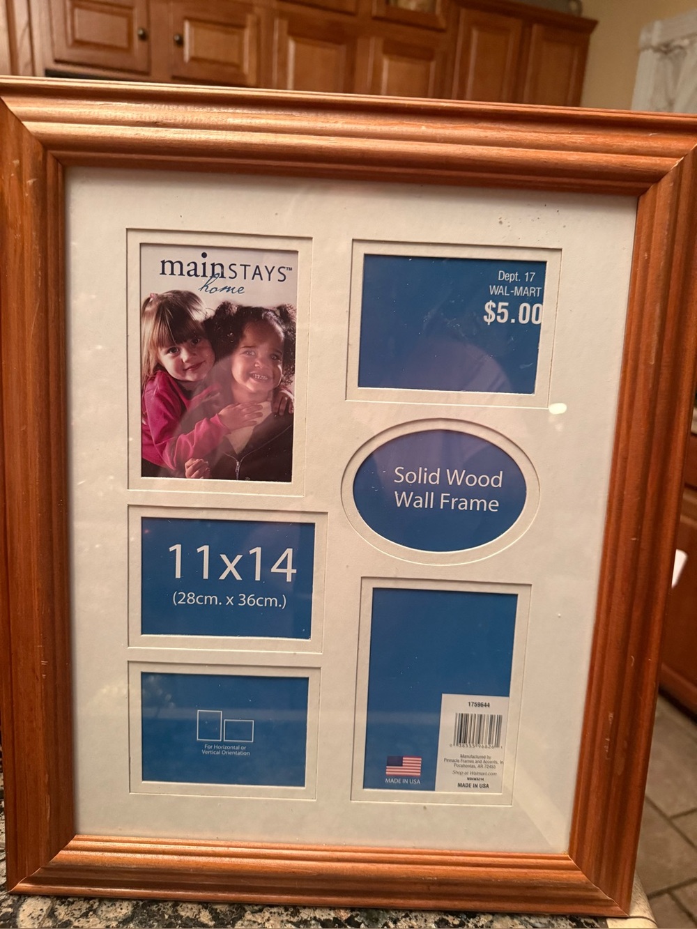 11 X 14” Mainstays Beautiful Wood Collage Picture Frame